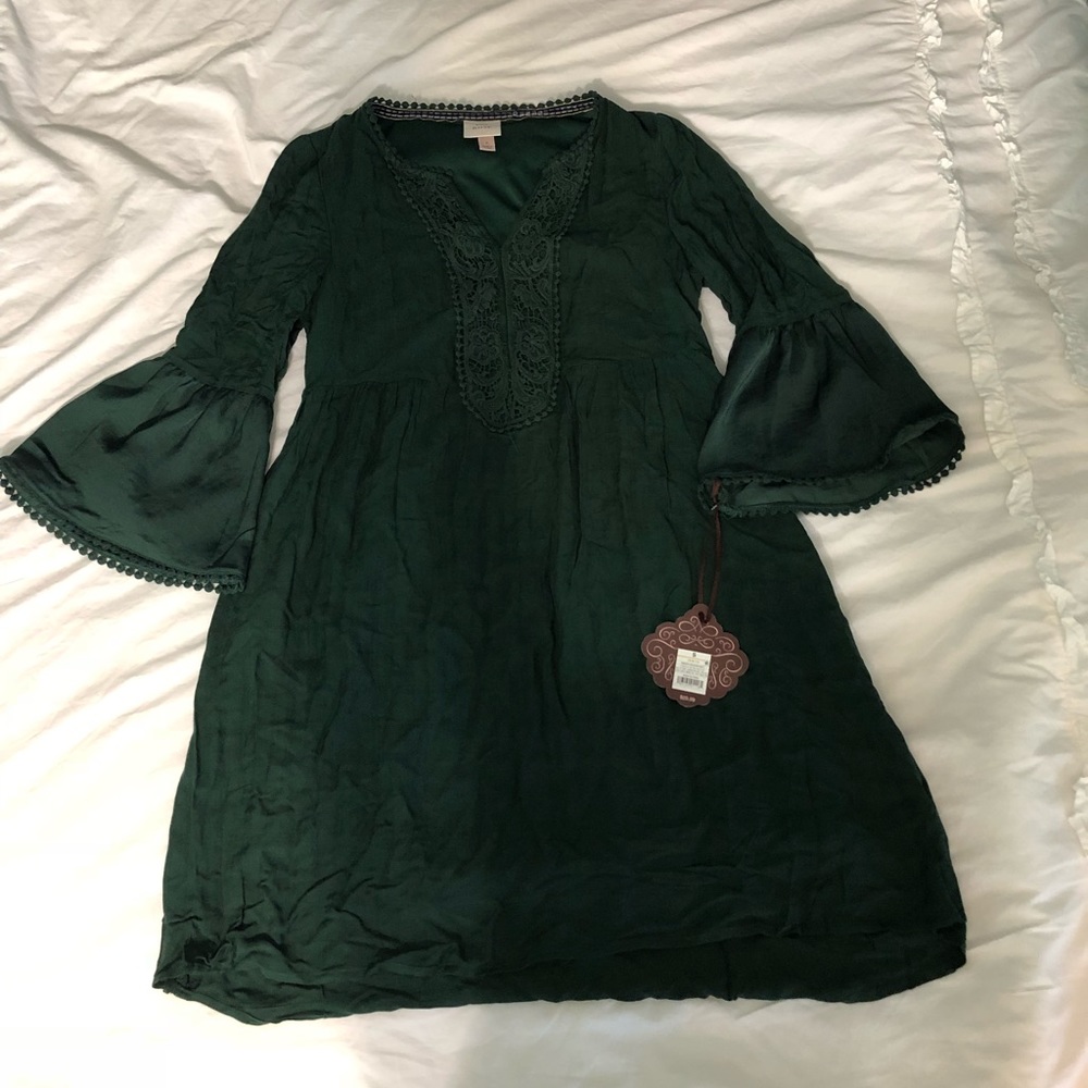 NWT. Emerald Green Knox Rose Dress.